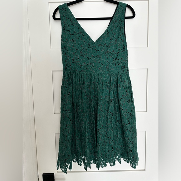 ZARA woman green lace dress - Picture 1 of 3